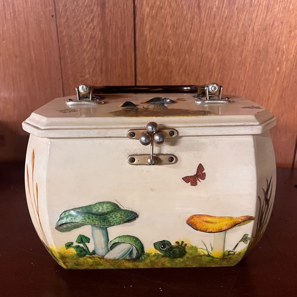 Other - Unique Vintage Mushroom Picnic Basket / Box